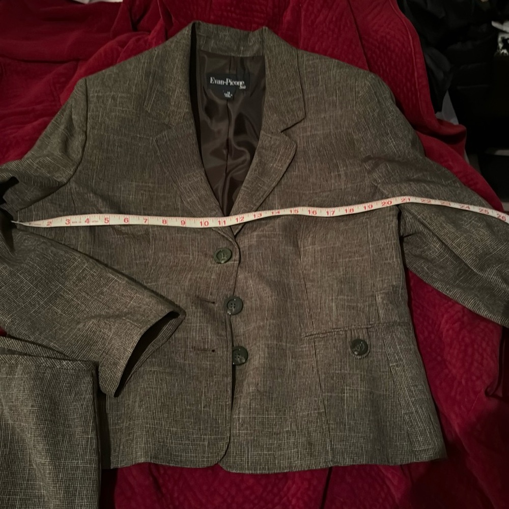 Evan Picone 2-pc Suit NWT